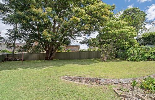 Nelson Bay House | Cuddles Cottage holiday house near Dutchies