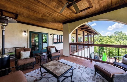 Lake Oconee House | Cuscowilla Waterfront Hotel Style Suite