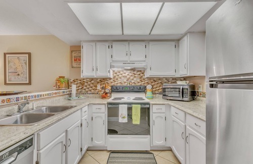 New Smyrna Beach House | Cute 1br Directly On Beach 1 Bedroom Condo by RedAwning
