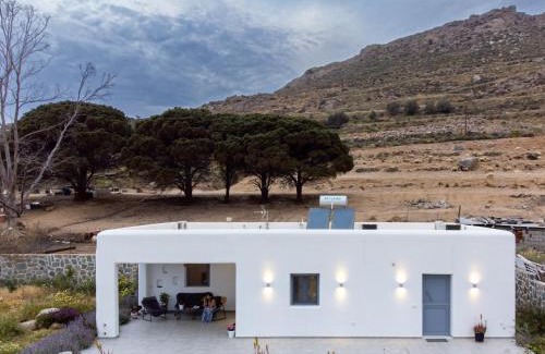 Naxos Town House | Cycladic Home on the hill with beautiful views!