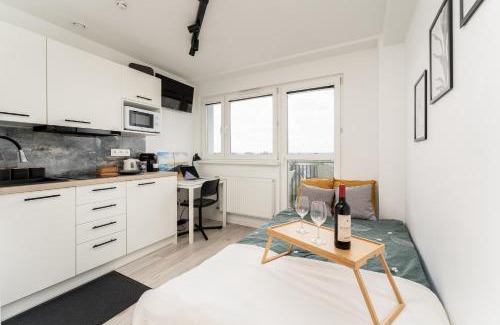 Krowodrza Apartment | Czarnowiejska Mini Studio with loggia