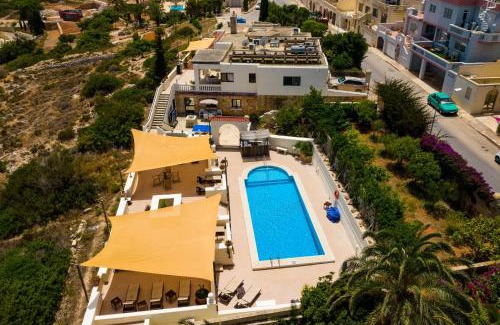 Mellieħa Heights Villa | D View 4 You