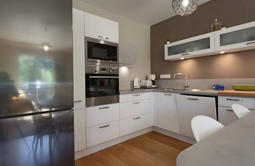 Mont-Dore Apartment | D5 - Residence La Montille with Mountain View and Wi-Fi