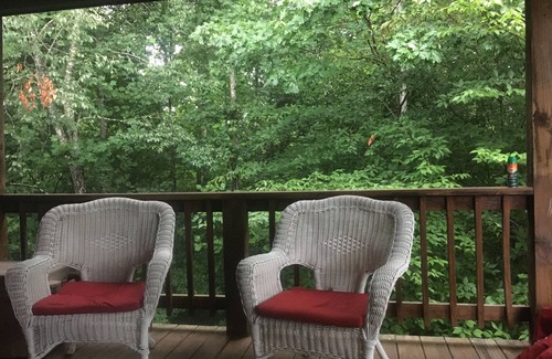 Byrdstown House | Dale Hollow Lake Paradise - Family Friendly, Pet Friendly, Party Ready!