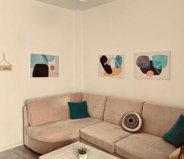 Vlore Apartment | DaLucas Apartment