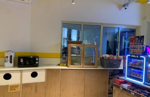 Damansara Perdana Apartment | Damansara Empire Cozy Industrial Style 4 pax