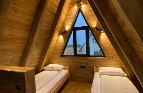 Zabljak House | DANDELION HOUSE