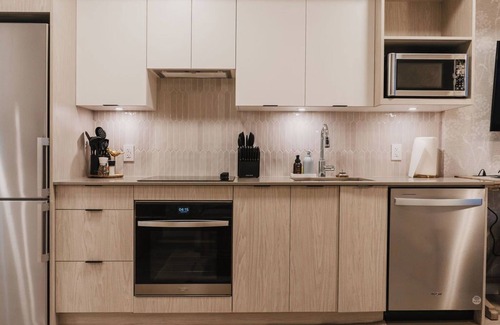 Downtown Kelowna Apartment | Dandelion Studio | Pet-Friendly Stays