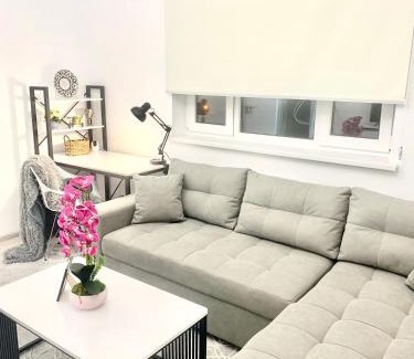 Tashkent Apartment | -Daniels Suite -Close to airport and railway station
