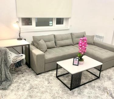 Tashkent Apartment | -Daniels Suite -Close to airport and railway station