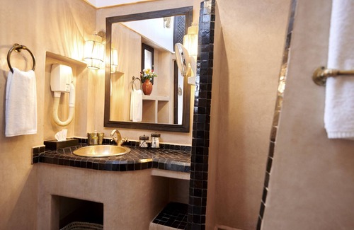 Bab Doukkala House | Dar Amanza