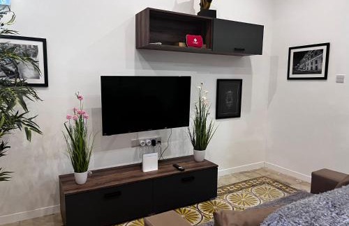 Cospicua House | Dar Barbara - Duplex 1 Double Bed Maltese style House