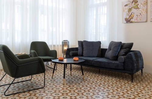 Mar Mikhael Apartment | Dar Rmeil, Arcs & Tiles Power 24/24