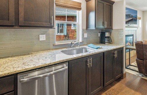 Dover Bay House | Darling Dover Bungalow Sleeps 8 - Marina, beach, walking trails