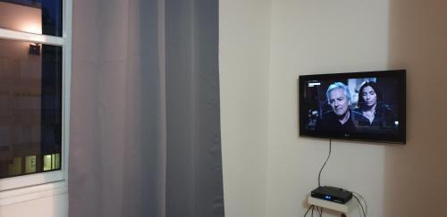 Netanya Apartment | David Hameleh House