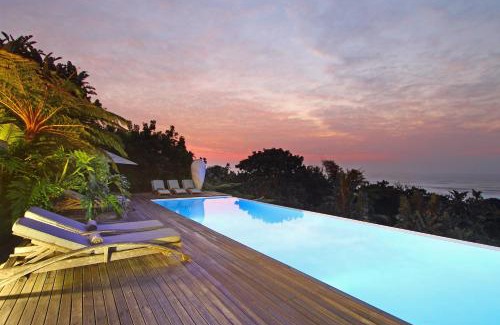 Trafalgar Hotel | Days At Sea Beach Lodge