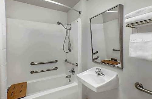 Mountain Home Hotel | Days Inn by Wyndham Mountain Home