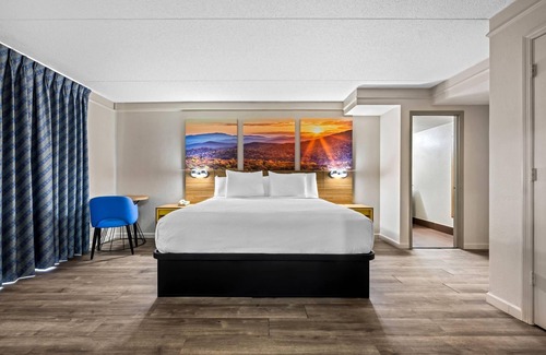 Birmingham Hotel | Days Inn by Wyndham Birmingham/West
