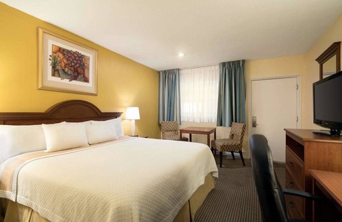 Dover Hotel | Days Inn by Wyndham Dover