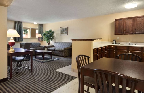 Lawton Hotel | Days Inn by Wyndham Lawton