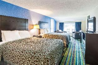 Lincoln Hotel | Days Inn by Wyndham Lincoln