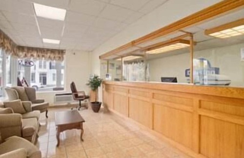 Waynesboro Hotel | Days Inn by Wyndham Waynesboro