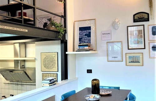 Dergano Apartment | De Conti - Modern Openspace con Soppalco