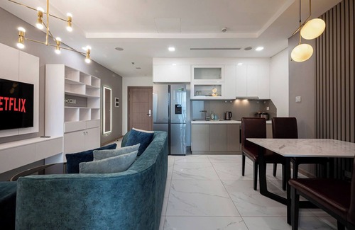 District 4 Apartment | DE LA SOL Centre Point