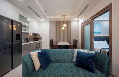 District 4 Apartment | DE LA SOL Centre Point