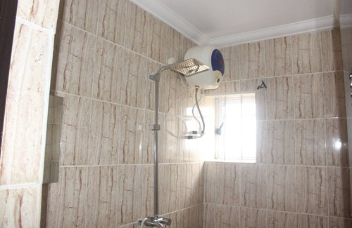 Uyo Hotel | De Milton Hotel and Suites