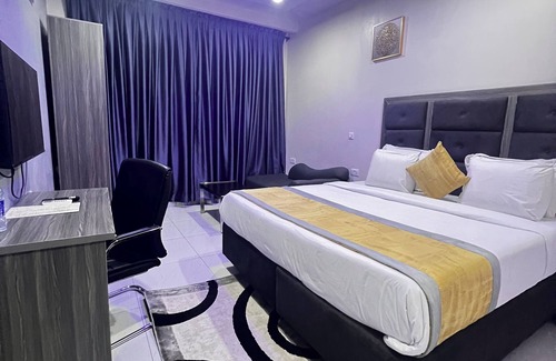 Lagos Hotel | De Rigg Place Victoria Island