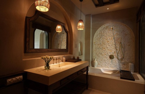 East Ham Tien Beach Hotel | De' Tuva resort Mui Ne