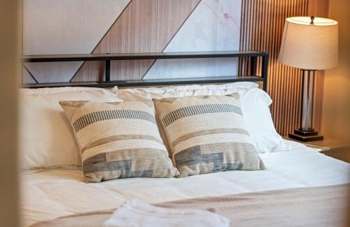 Linda Vista House | Decked Out Delight Park Charm