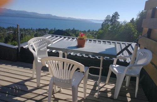 San Carlos de Bariloche Ski Chalet | DECKS AL LAGO