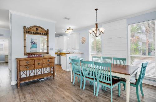 Villages of Crystal Beach House | Deja blue Pool front Pet friendly