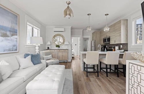 Wilmington Boat Rental | Delight @ The Cove Riverwalk Villas