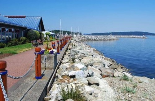 Sidney Apartment | Delightful Sidney Apartment Close to Downtown Sidney