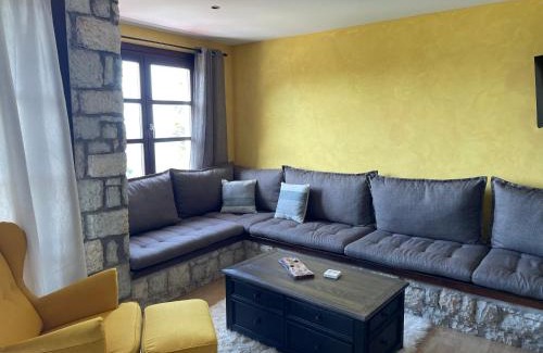 Arachova Ski Chalet | Delphi Gorge-view Chalet, Arachova