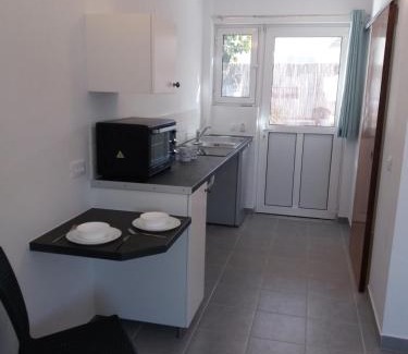 Kefalos Apartment | Delphini Studios - for the disabled