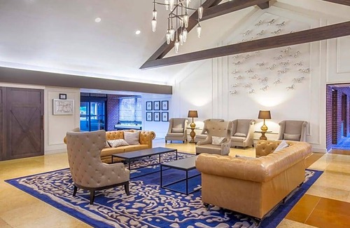 Hunt Valley Hotel | Delta Hotels by Marriott Baltimore Hunt Valley