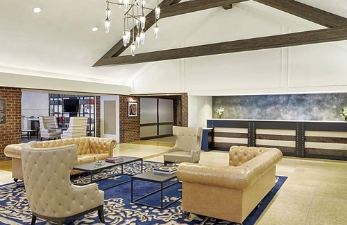 Hunt Valley Hotel | Delta Hotels by Marriott Baltimore Hunt Valley