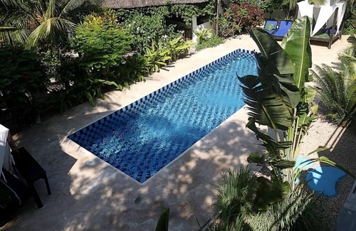 Jambiani Apartment | Deluxe 1-bedroom hotel suites in Aurora