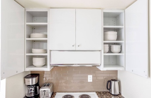 Prudential - St. Botolph Apartment | Deluxe Back Bay Studio w/W/D nr Newbury St, by Blueground