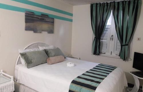 Ocho Rios Apartment | Deluxe SandCastles Condos