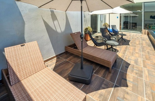 Financial District Apartment | Deluxe Suite w/Incredible View & Pool | 1 BD | Tribu Sonata
