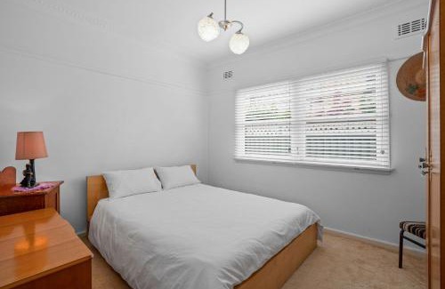 The Entrance House | Dening St - Central Location - Wifi