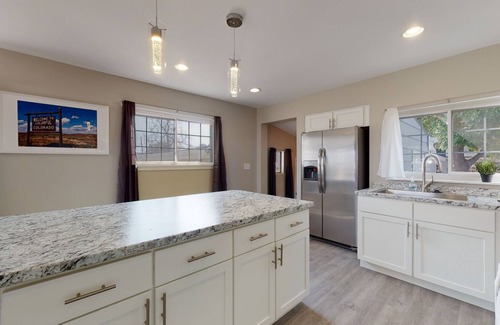 Twin Lakes House | Denver 3 King Beds Remodeled Near Park and Fun