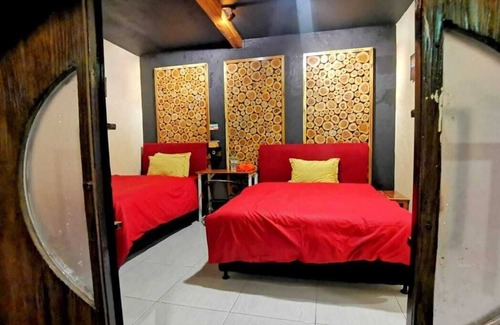 Sukapura House | Depipo Homestay