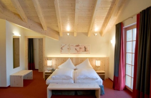 Sankt Anton am Arlberg Hotel | Der Waldhof
