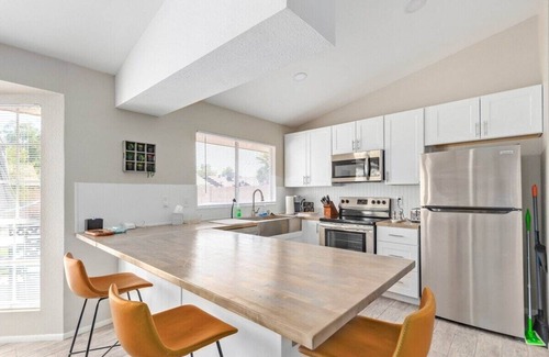 Chandler House | Desert Escape in Chandler – Pool, Games & Modern Comfort